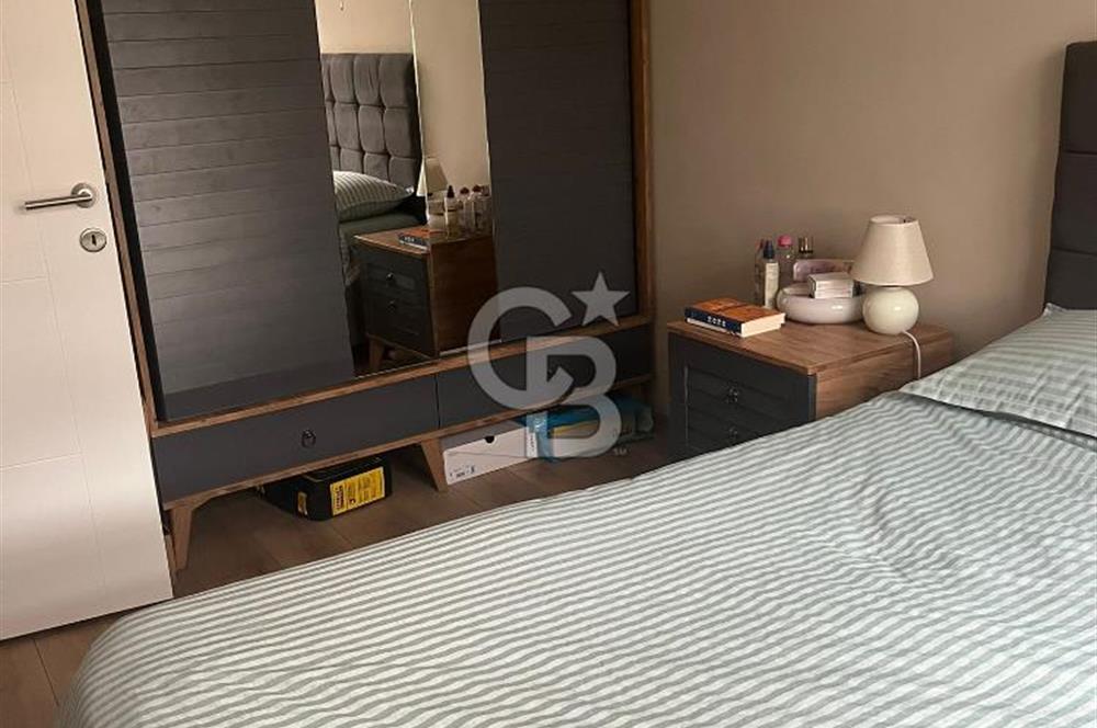 KOZYATAĞI'NDA 1+1 EŞYALI OTOPARKLI METRO MİNÜBÜS CADDE ULAŞIMLI