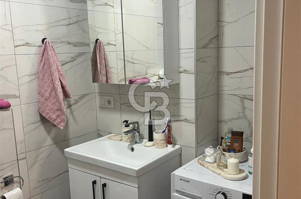 KOZYATAĞI'NDA 1+1 EŞYALI OTOPARKLI METRO MİNÜBÜS CADDE ULAŞIMLI