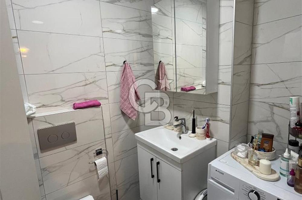 KOZYATAĞI'NDA 1+1 EŞYALI OTOPARKLI METRO MİNÜBÜS CADDE ULAŞIMLI