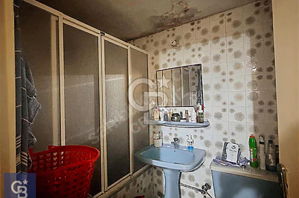 KARŞIYAKA KİLİSE SOK. DENİZE 200 METRE 4+1 GENİŞ DAİRE