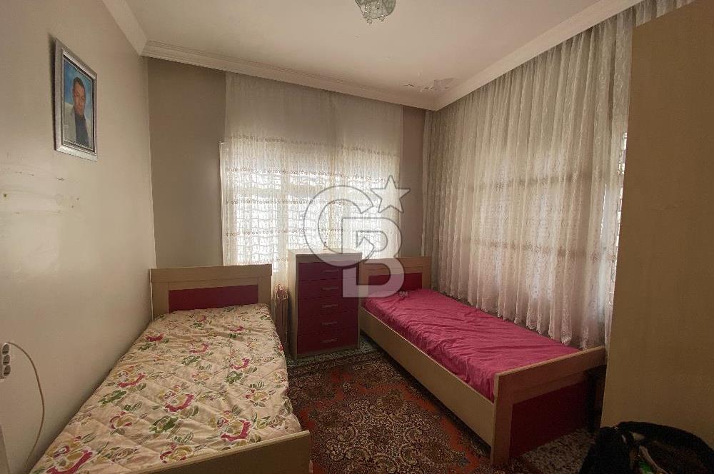 MERSİN BARIŞ MAH. SOĞUKSU CADDESİ ÜZERİ SATILIK MÜSTAKİL EV VE ARSA 