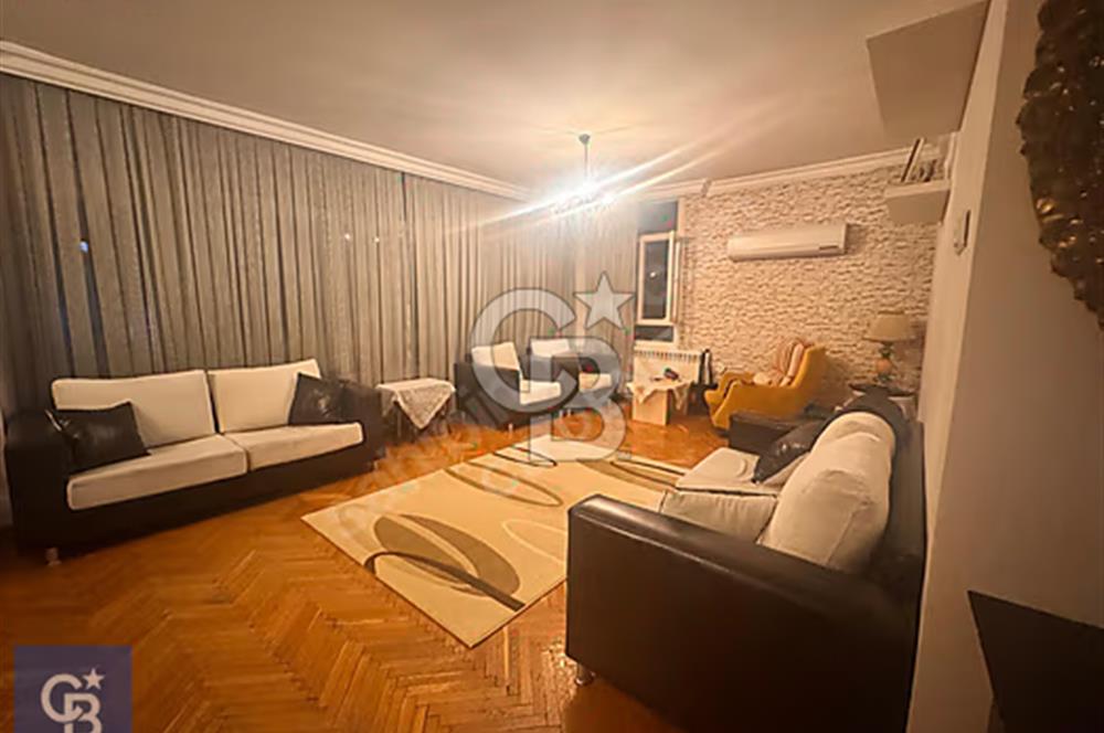 KARŞIYAKA KİLİSE SOK. DENİZE 200 METRE 4+1 GENİŞ DAİRE