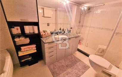 KARŞIYAKA SAHİLDE 4+1 MUHTEŞEM YALI DAİRESİ SATILIK.......