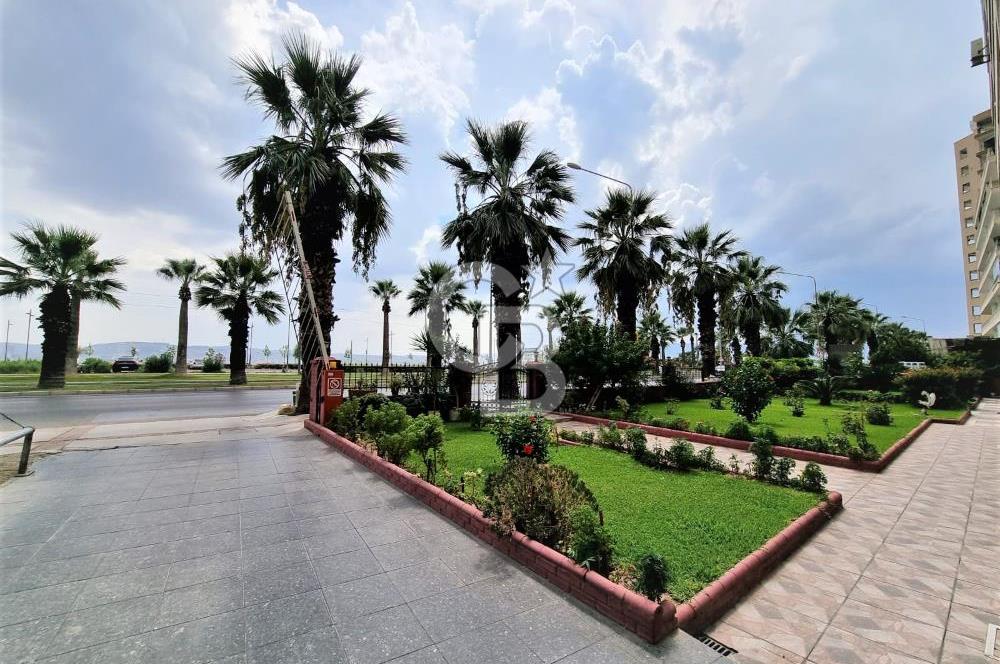 KARŞIYAKA SAHİLDE 4+1 MUHTEŞEM YALI DAİRESİ SATILIK.......