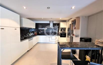 KARŞIYAKA SAHİLDE 4+1 MUHTEŞEM YALI DAİRESİ SATILIK.......