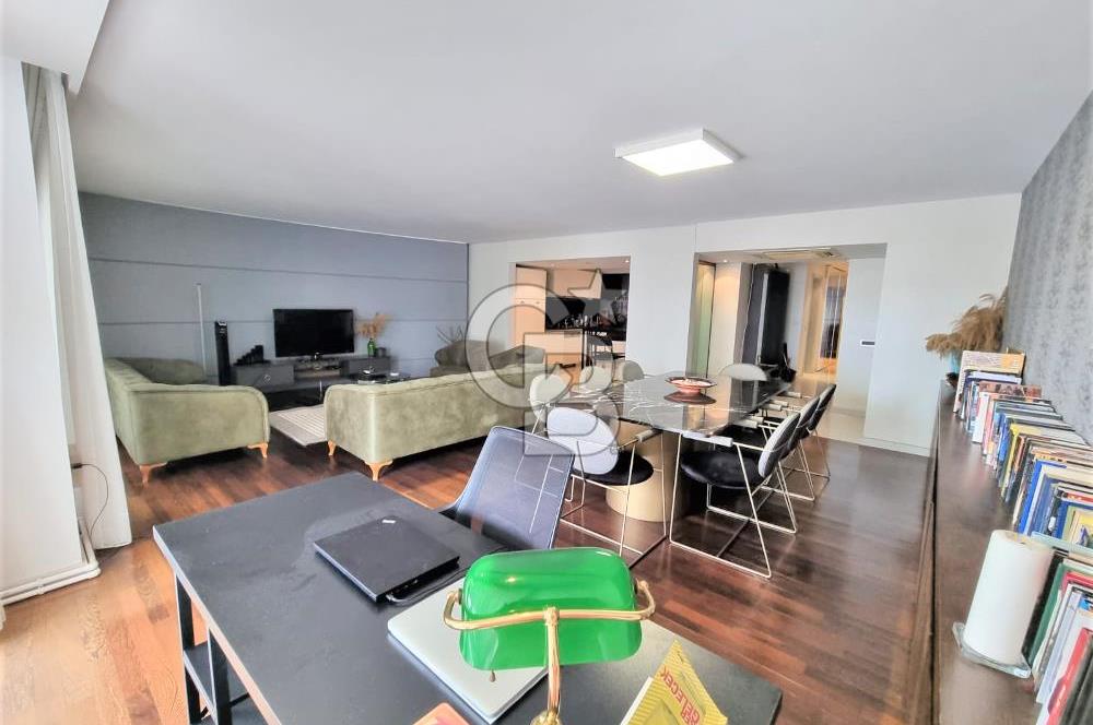 KARŞIYAKA SAHİLDE 4+1 MUHTEŞEM YALI DAİRESİ SATILIK.......