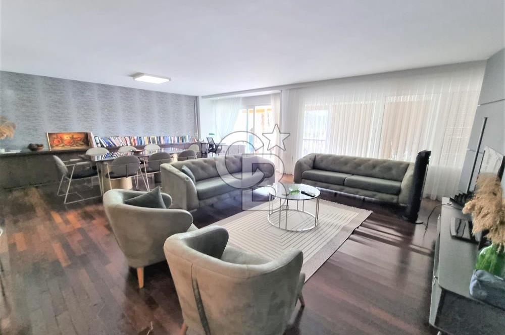 KARŞIYAKA SAHİLDE 4+1 MUHTEŞEM YALI DAİRESİ SATILIK.......