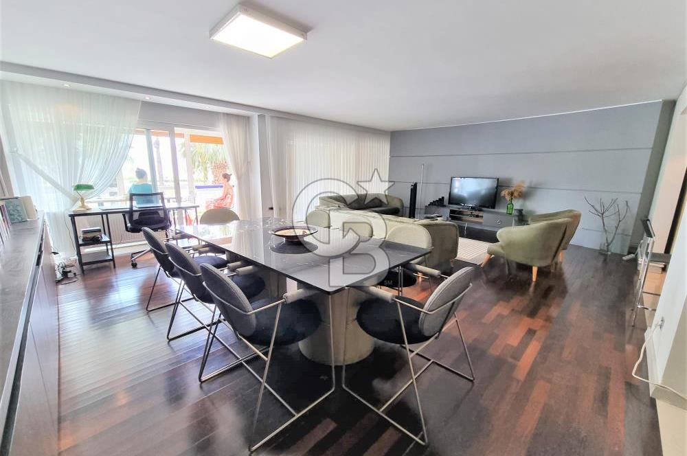 KARŞIYAKA SAHİLDE 4+1 MUHTEŞEM YALI DAİRESİ SATILIK.......