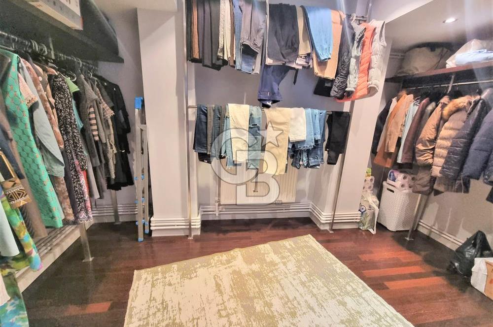 KARŞIYAKA SAHİLDE 4+1 MUHTEŞEM YALI DAİRESİ SATILIK.......