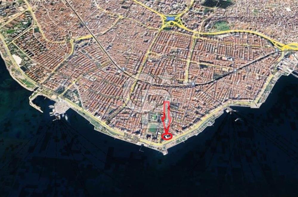 KARŞIYAKA SAHİLDE 4+1 MUHTEŞEM YALI DAİRESİ SATILIK.......