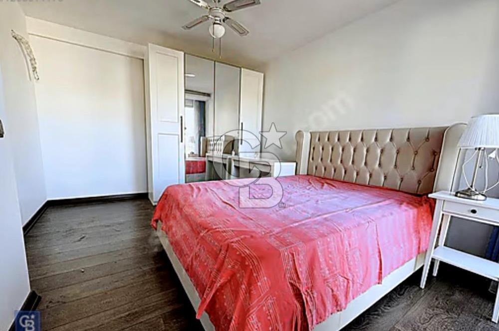 Çeşme Musalla'da Merkezi Konumda Teraslı Satılık 2+1 Lüx Daire