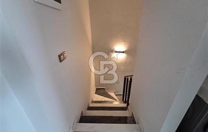 KARTEPE ZERAY ESİL'DE SATILIK BÜYÜK TİP 2+1 ÇATI DUBLEKS DAİRE