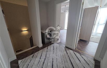 KARTEPE ZERAY ESİL'DE SATILIK BÜYÜK TİP 2+1 ÇATI DUBLEKS DAİRE