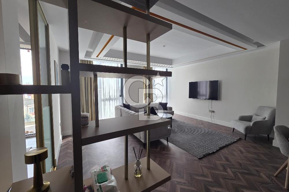 KARTEPE ZERAY ESİL'DE SATILIK BÜYÜK TİP 2+1 ÇATI DUBLEKS DAİRE