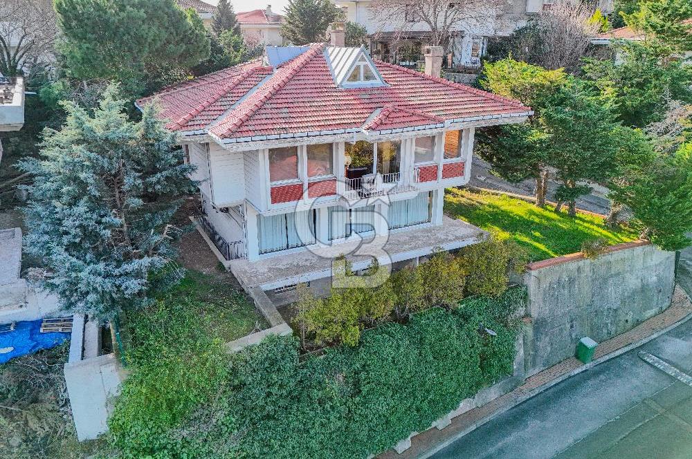 Sarıyer Yeni Dostlar Sitesi Orman Manzaralı Müstakil Villa