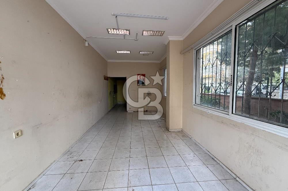 Gaziemir Atıfbey Mah.de Merkezi Lokasyon Kiralık Dükkan