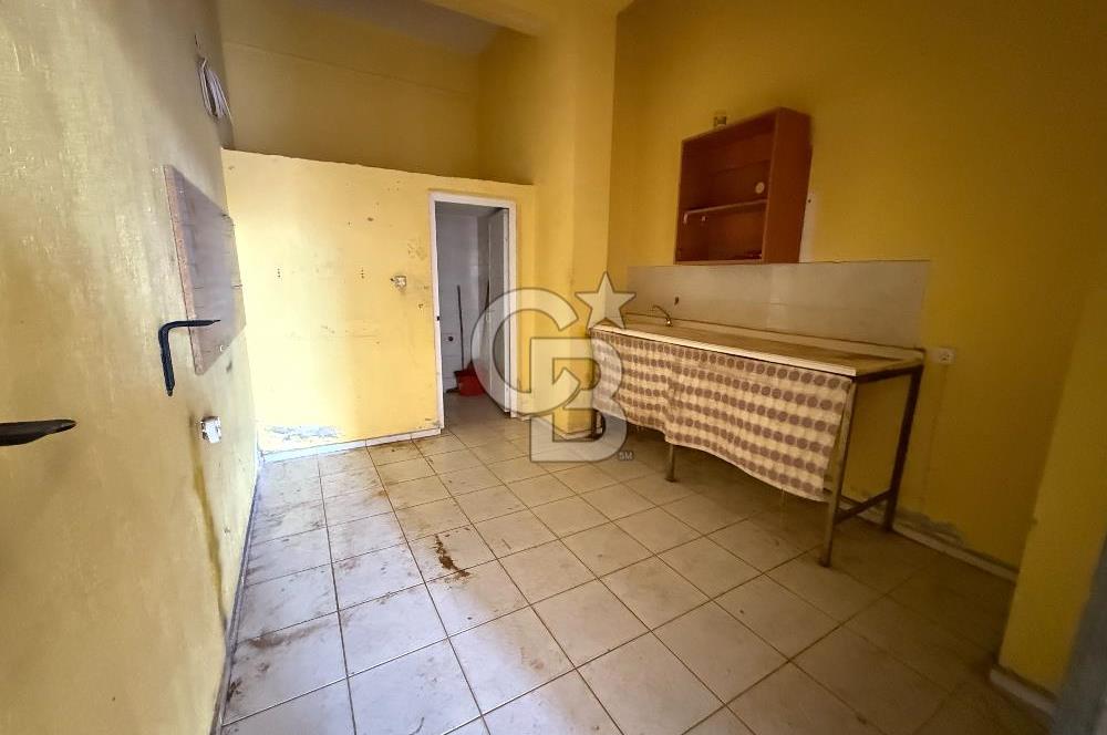 Gaziemir Atıfbey Mah.de Merkezi Lokasyon Kiralık Dükkan