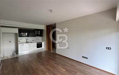 Park Yaşam Ataşehir Sitesinde Bahçeli Havuz Cephe 1+1 Kiralık Daire 