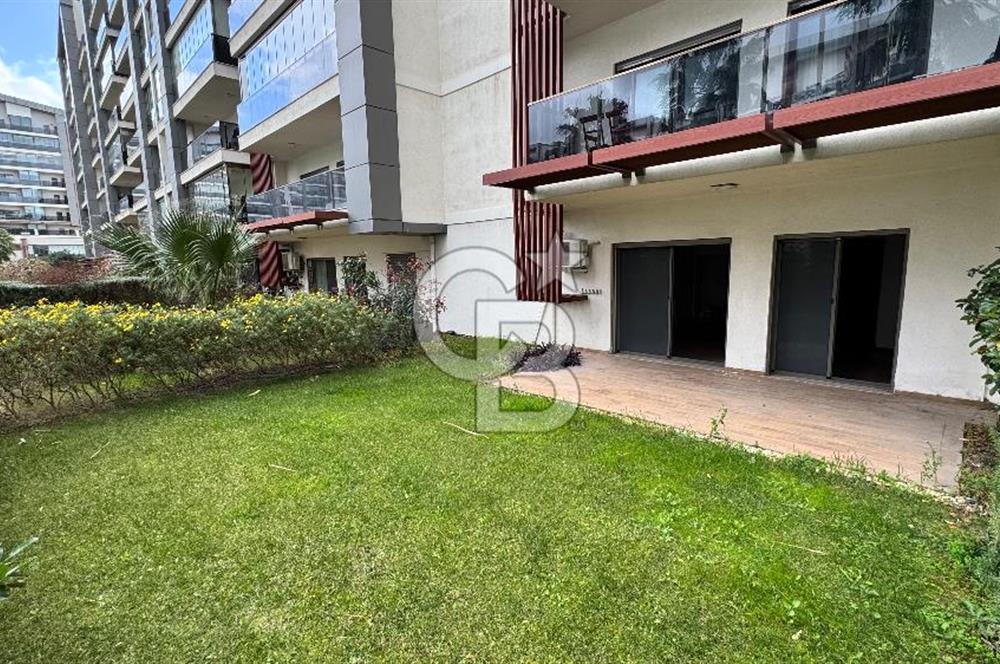 Park Yaşam Ataşehir Sitesinde Bahçeli Havuz Cephe 1+1 Kiralık Daire 