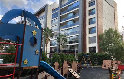 Park Yaşam Ataşehir Sitesinde Bahçeli Havuz Cephe 1+1 Kiralık Daire 