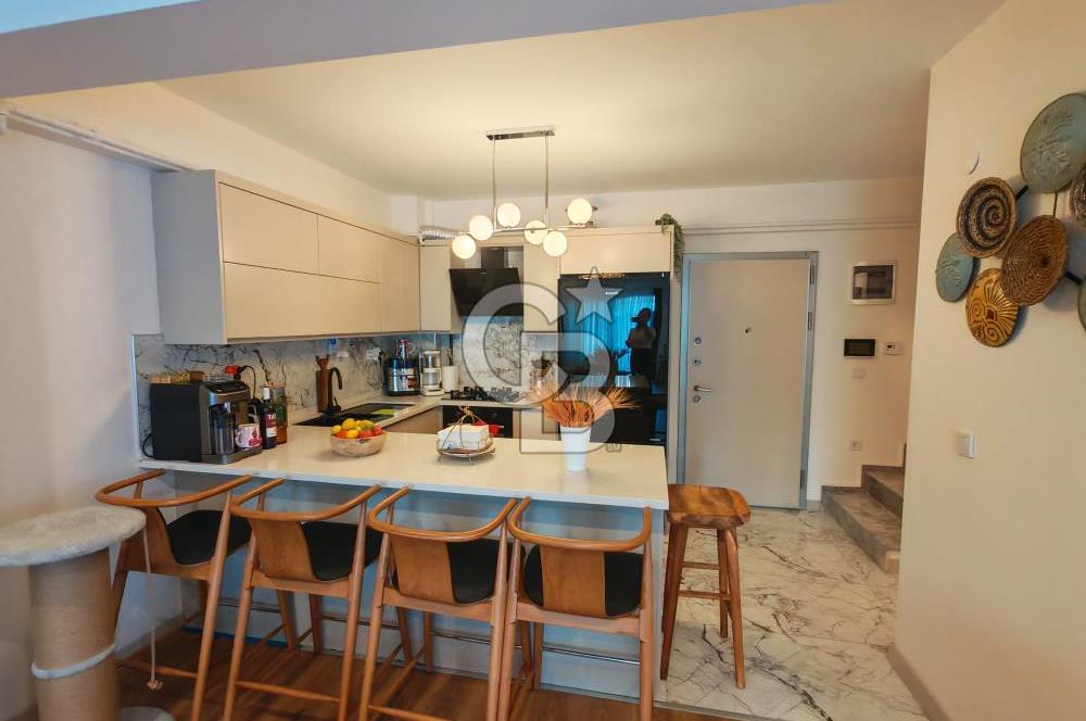 İzev Moon Bornova'da Bahçe Dubleks Havuz Cepheli Satılık Daire