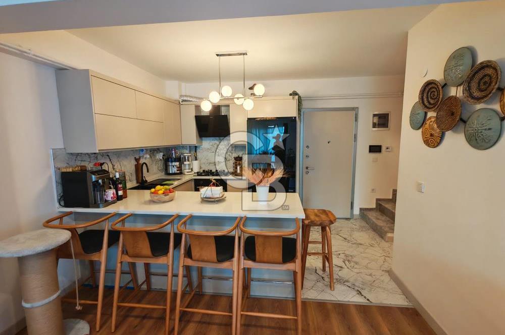 İzev Moon Bornova'da Bahçe Dubleks Havuz Cepheli Satılık Daire