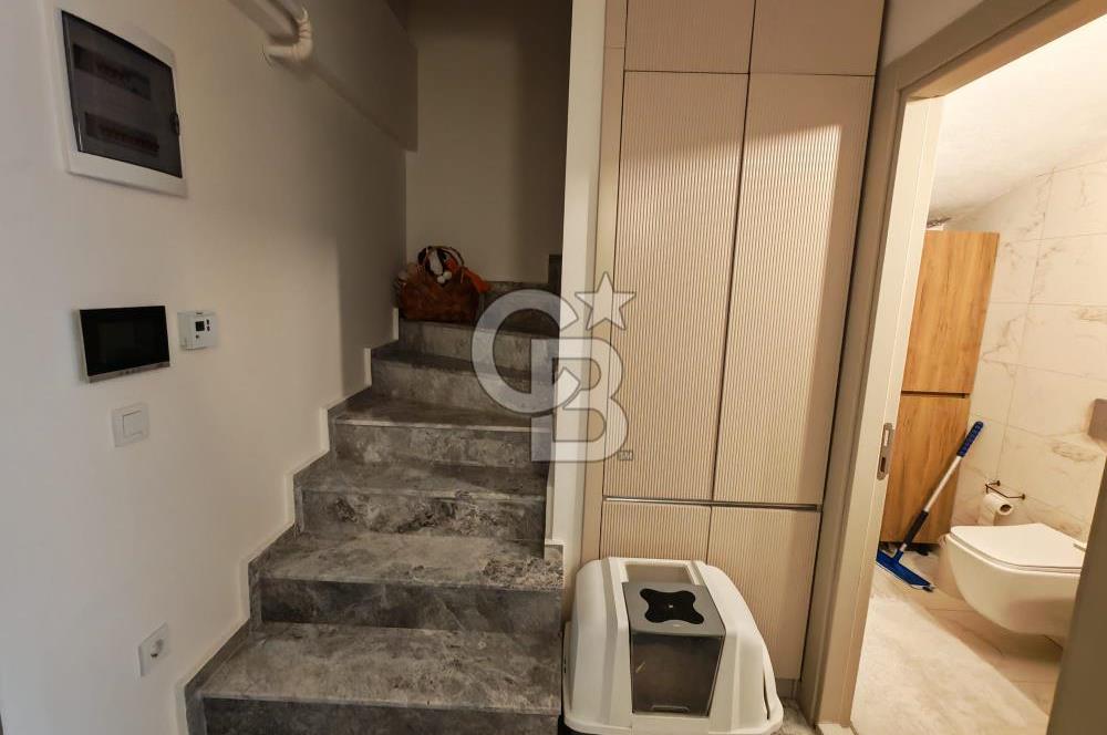 İzev Moon Bornova'da Bahçe Dubleks Havuz Cepheli Satılık Daire