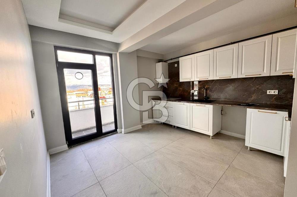 CB ENVOY Başiskele Seymen'de Deniz Manzaralı 3+1 Çatı Dubleks