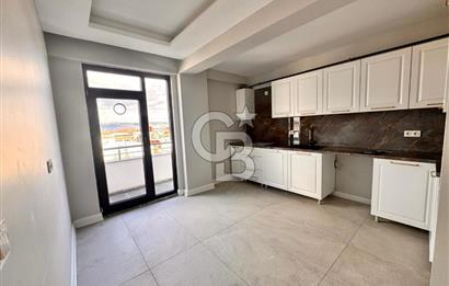 CB ENVOY Başiskele Seymen'de Deniz Manzaralı 3+1 Çatı Dubleks