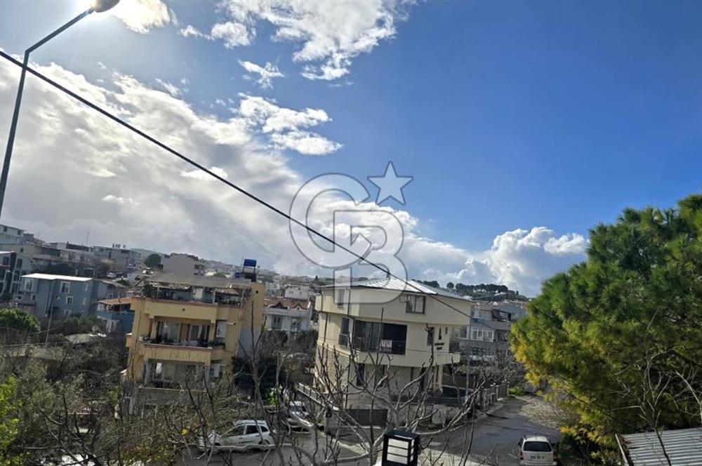 Urla Merkezde Satılık Özel Bahçeli 1+1 Sıfır Daire