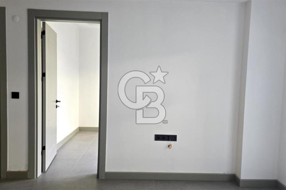 Urla Merkezde Satılık Özel Bahçeli 1+1 Sıfır Daire