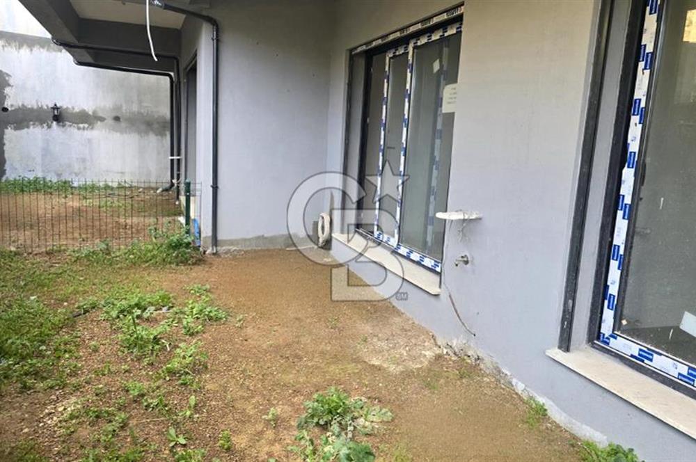 Urla Merkezde Satılık Özel Bahçeli 1+1 Sıfır Daire