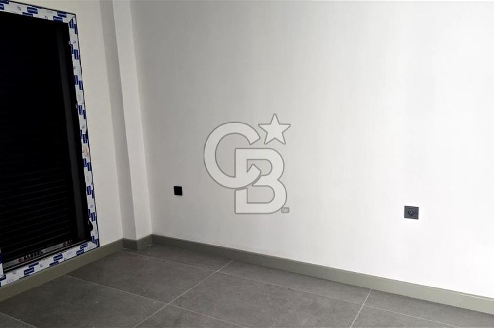 Urla Merkezde Satılık Özel Bahçeli 1+1 Sıfır Daire
