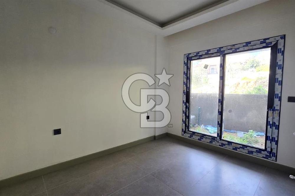 Urla Merkezde Satılık Özel Bahçeli 1+1 Sıfır Daire