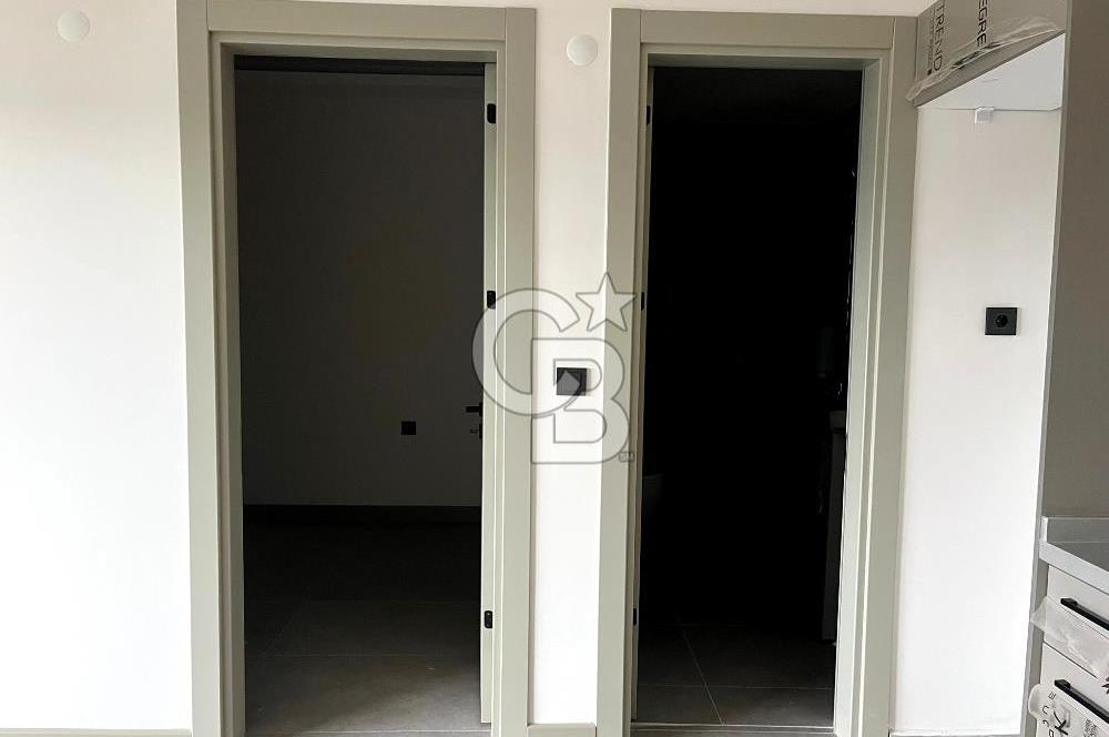 Urla Merkezde Satılık Özel Bahçeli 1+1 Sıfır Daire
