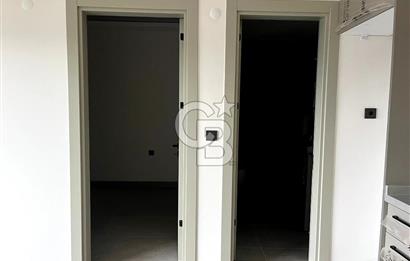 Urla Merkezde Satılık Özel Bahçeli 1+1 Sıfır Daire