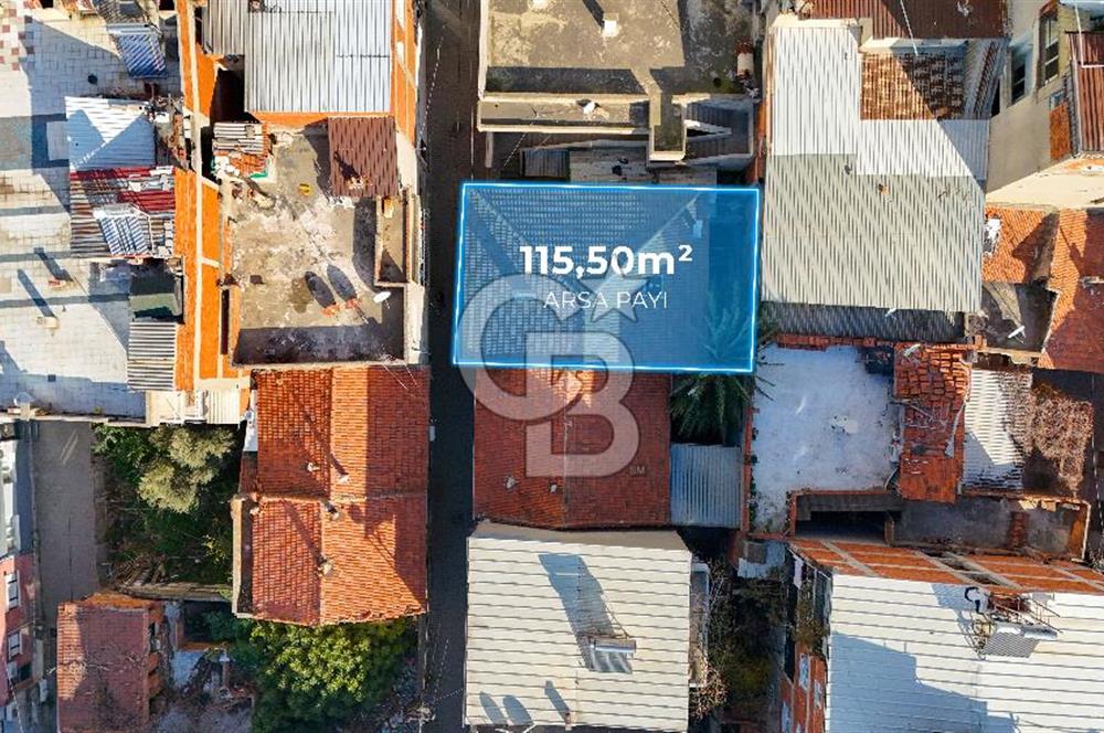 Alaçatı Cadde Üzerinde Tadilatlı Müstakil Satılık 3+1