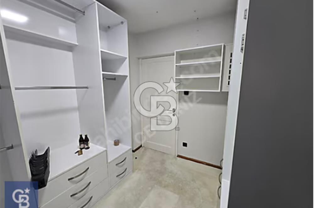 KARŞIYAKA AKSOY SAHİLİNDE FULL DENİZ MANZARALI KİRALIK 3+1 DAİRE