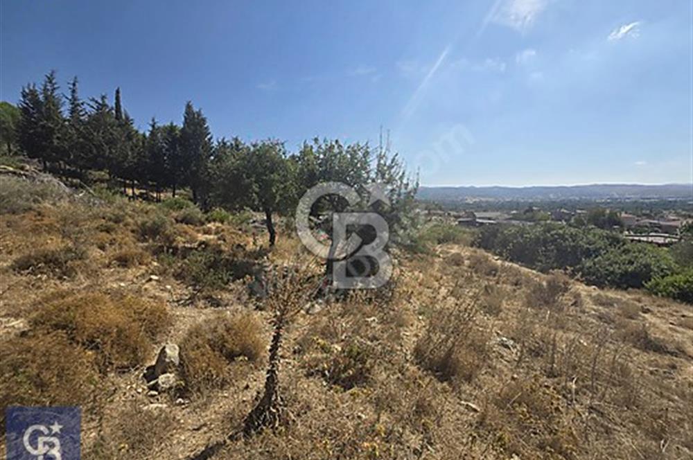 SEFERİHİSAR TURGUT DA YOLA CEPHELİ KÖYİÇİ İMARLI SATILIK ARAZİ