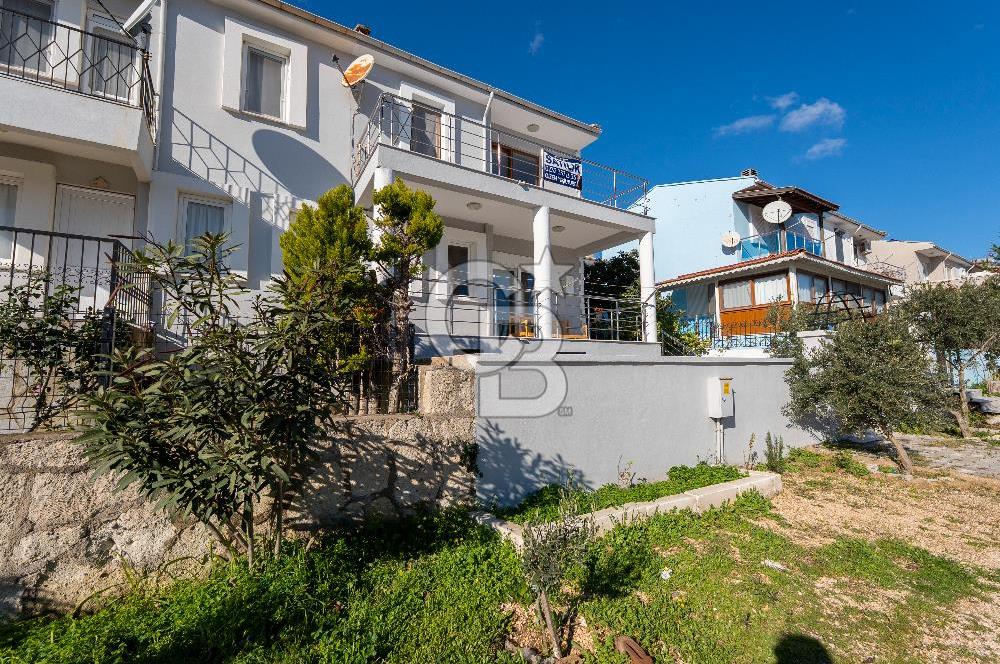 Alaçatı Cadde Üzerinde Tadilatlı Müstakil Satılık 3+1