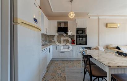 Alaçatı Cadde Üzerinde Tadilatlı Müstakil Satılık 3+1