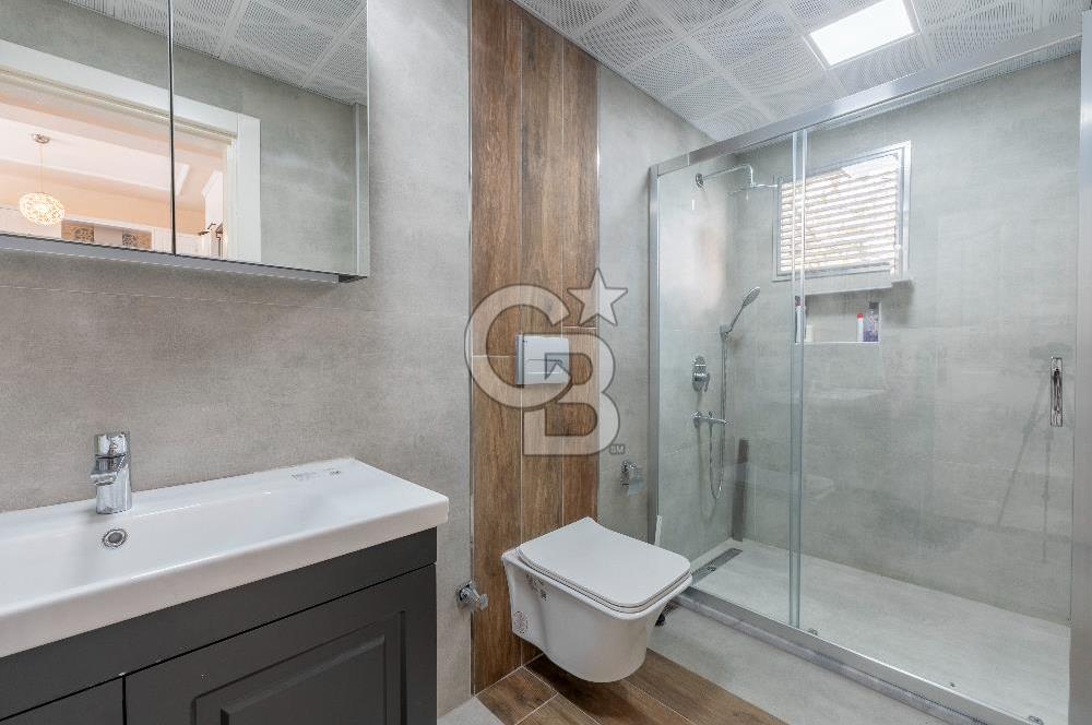 Alaçatı Cadde Üzerinde Tadilatlı Müstakil Satılık 3+1