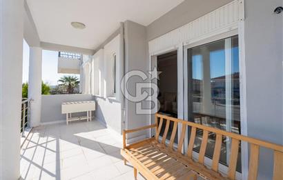 Alaçatı Cadde Üzerinde Tadilatlı Müstakil Satılık 3+1