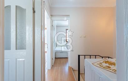 Alaçatı Cadde Üzerinde Tadilatlı Müstakil Satılık 3+1