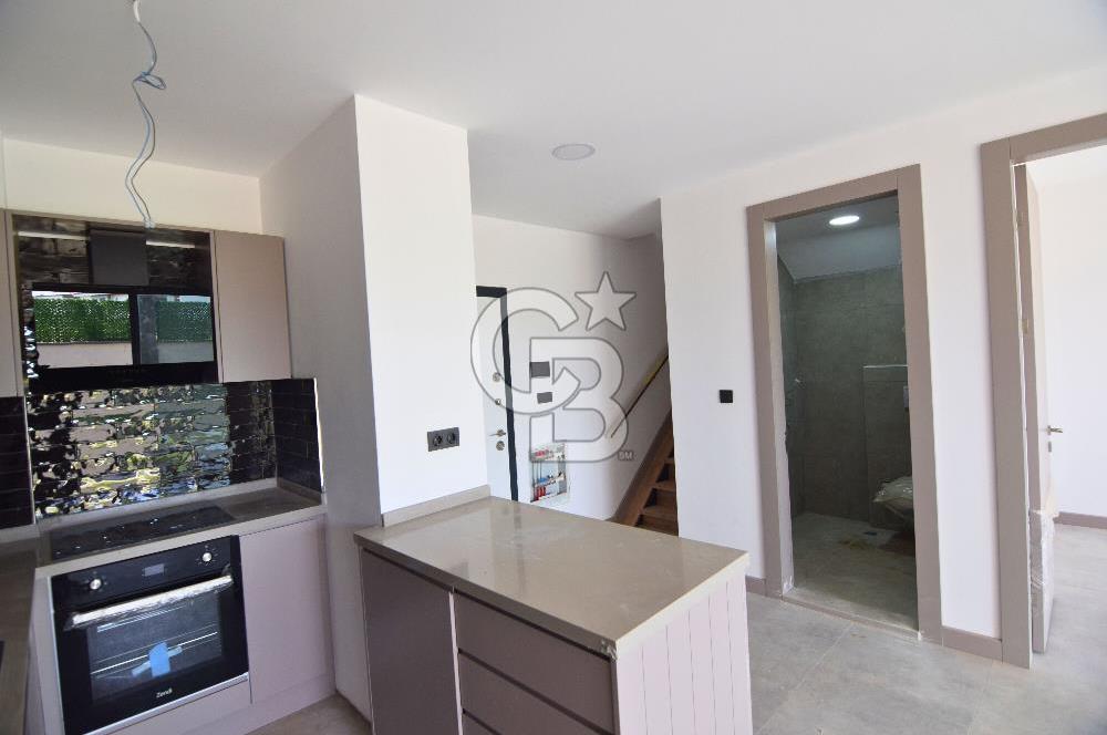 Çiğli Sasalı'da Satılık 3+1 Bahçe Dubleks Loft Daire