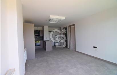 Çiğli Sasalı'da Satılık 3+1 Bahçe Dubleks Loft Daire