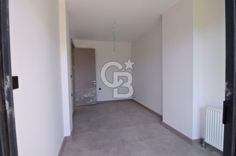 Çiğli Sasalı'da Satılık 3+1 Bahçe Dubleks Loft Daire