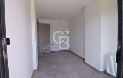Çiğli Sasalı'da Satılık 3+1 Bahçe Dubleks Loft Daire
