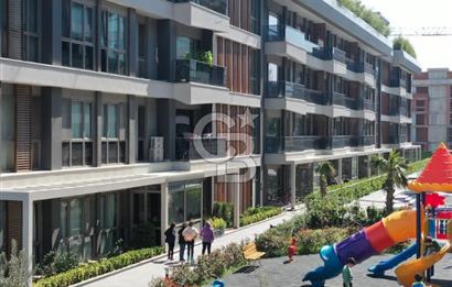 SEMT 77'DE HAVUZ MANZARALI LÜKS GENİŞ DAİRE 3+1EN UYGUN FİYAT