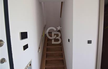 Çiğli Sasalı'da Satılık 3+1 Bahçe Dubleks Loft Daire